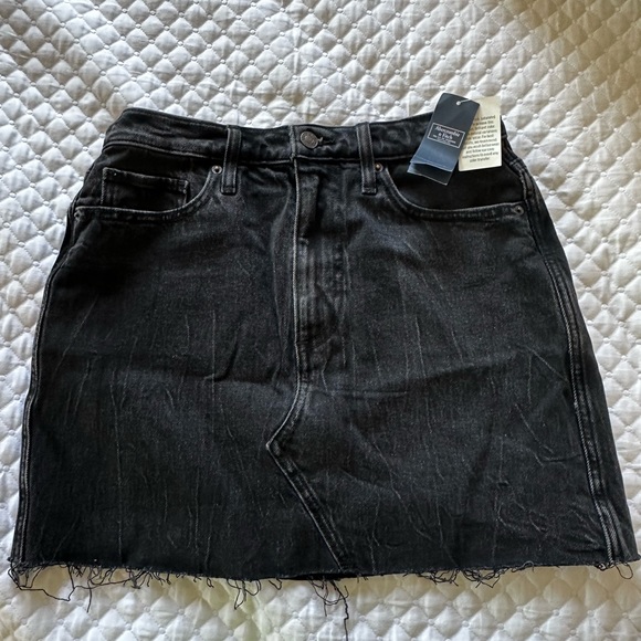 Abercrombie & Fitch High waisted Denim Mini Skirt - Picture 1 of 5